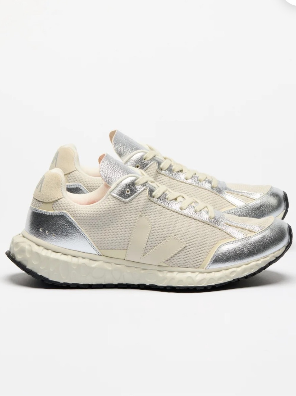 VEJA Condor Royale Sneaker in Cream & Silver Metallic